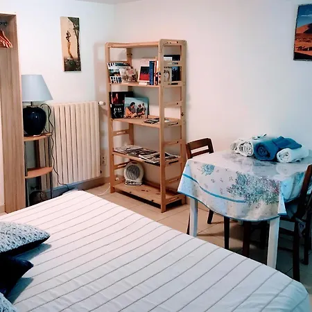 Et Salle De Bain Prive S'ouvrant Sur Terrasse, Jardin Et Cuisine D'ete Lantställe *