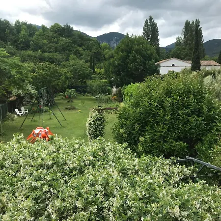Et Salle De Bain Prive S'ouvrant Sur Terrasse, Jardin Et Cuisine D'ete *