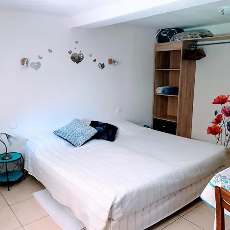 Et Salle De Bain Prive S'ouvrant Sur Terrasse, Jardin Et Cuisine D'ete カントリーハウス