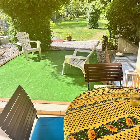 Casa di campagna Et Salle De Bain Privé S'ouvrant Sur Terrasse, Jardin Et Cuisine D'été Quillan