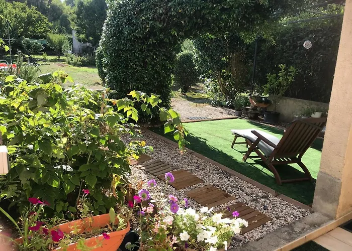 Et Salle De Bain Prive S'ouvrant Sur Terrasse, Jardin Et Cuisine D'ete Gospodarstwo wiejskie Quillan