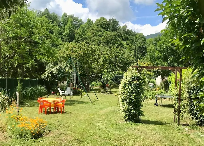 Gospodarstwo wiejskie Et Salle De Bain Prive S'ouvrant Sur Terrasse, Jardin Et Cuisine D'ete Quillan