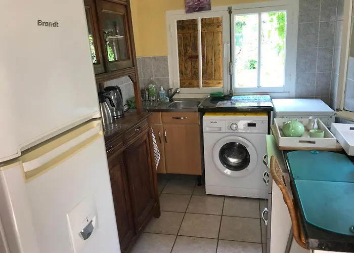 Gospodarstwo wiejskie Et Salle De Bain Prive S'ouvrant Sur Terrasse, Jardin Et Cuisine D'ete