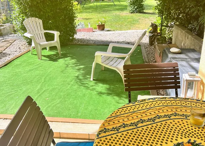 Gospodarstwo wiejskie Et Salle De Bain Prive S'ouvrant Sur Terrasse, Jardin Et Cuisine D'ete Quillan